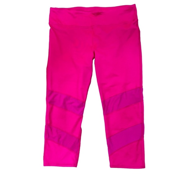 Fabletics Pants - FABLETICS Woman’s Hot Pink & Mesh Cropped Leggings Size Large